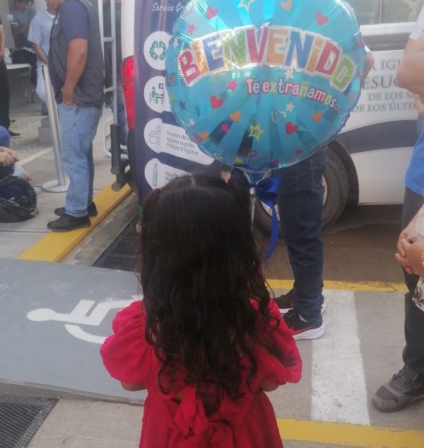 girl with balloon